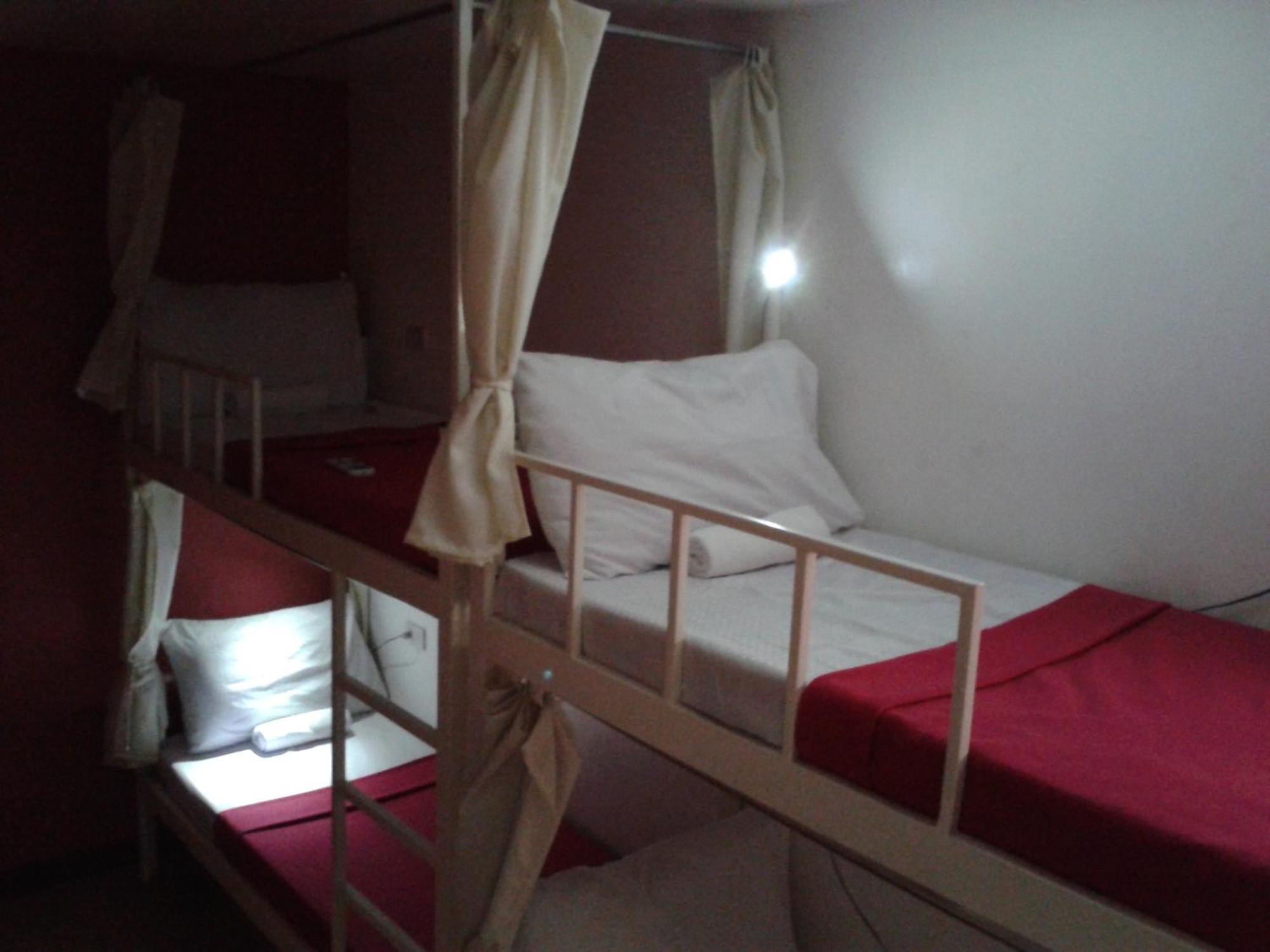 Crossroads Hostel Manila Mandaluyong Ruang foto