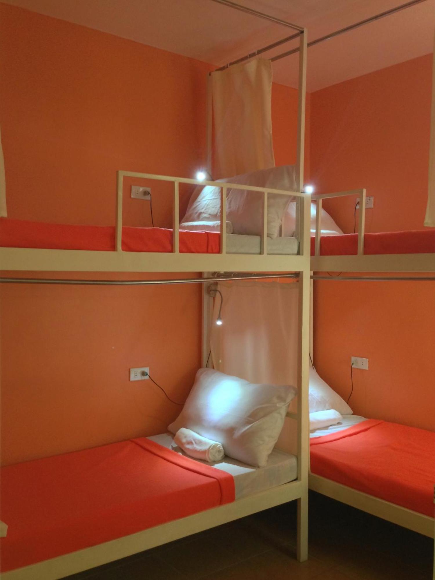 Crossroads Hostel Manila Mandaluyong Ruang foto